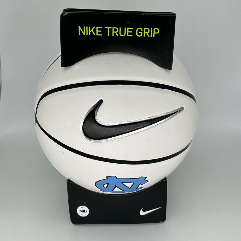 Nike NCAA UNC North Carolina Tar Heels True Grip Mid-Size Basketball PBB454-855